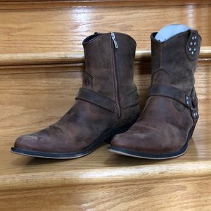 Dingo Harness boots
